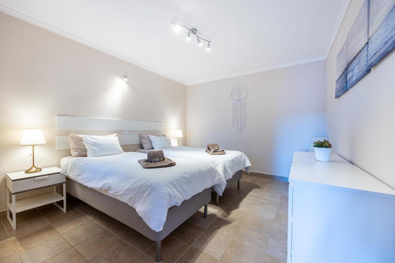 Villa Your Algarve Private Pool 5 Min Walk To